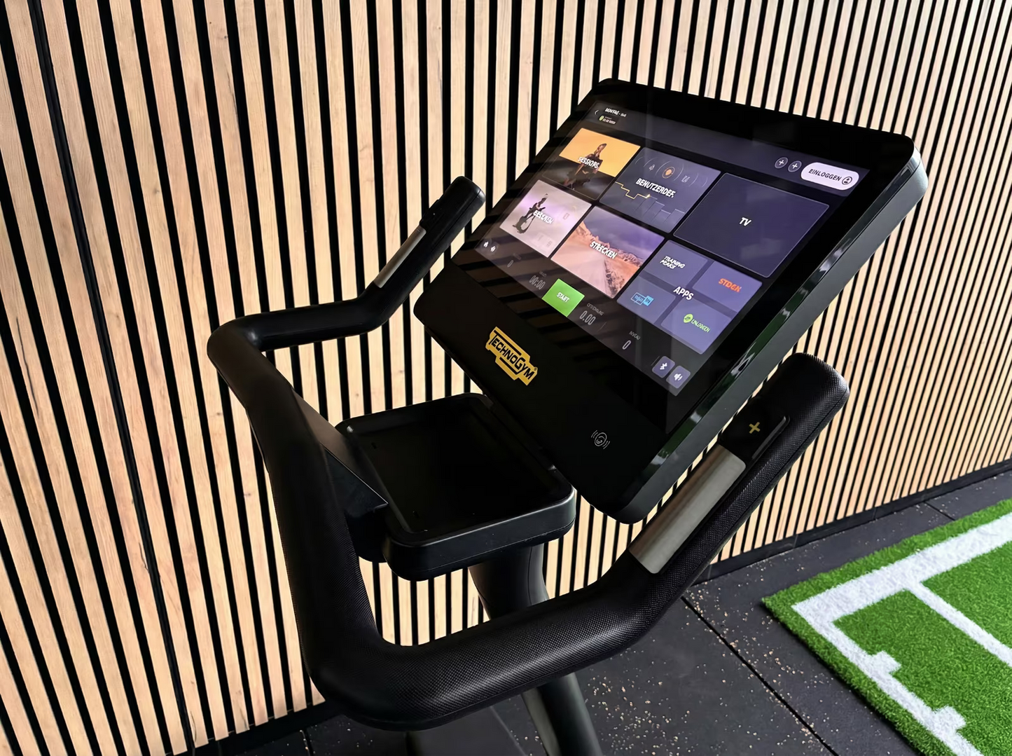 Technogym® Excite+ Live Bike 7000 16″ refurbished, Weitere Produktansicht