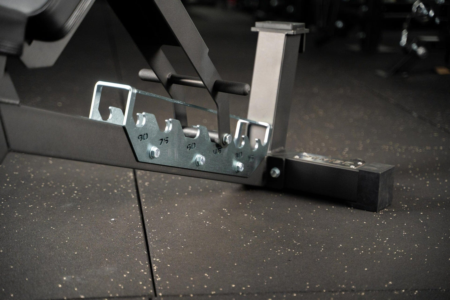 Hantelbank: Flach- und Schrägbank SQMIZE® ELITE CLUB SQ330ST www.simpleproducts.at