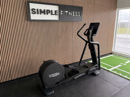 Technogym® Artis Synchro Crosstrainer Unity 4.0 inkl. Adjustable Ramp (Latest Model)