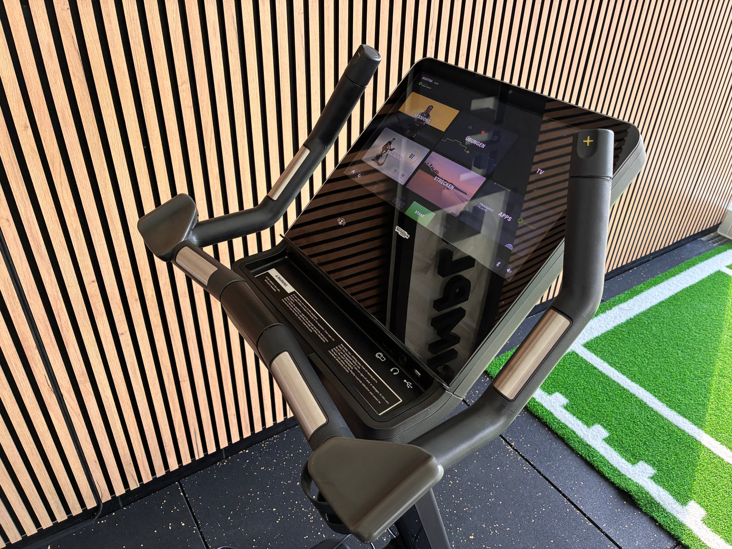 Technogym® Bike Artis Unity 3.0