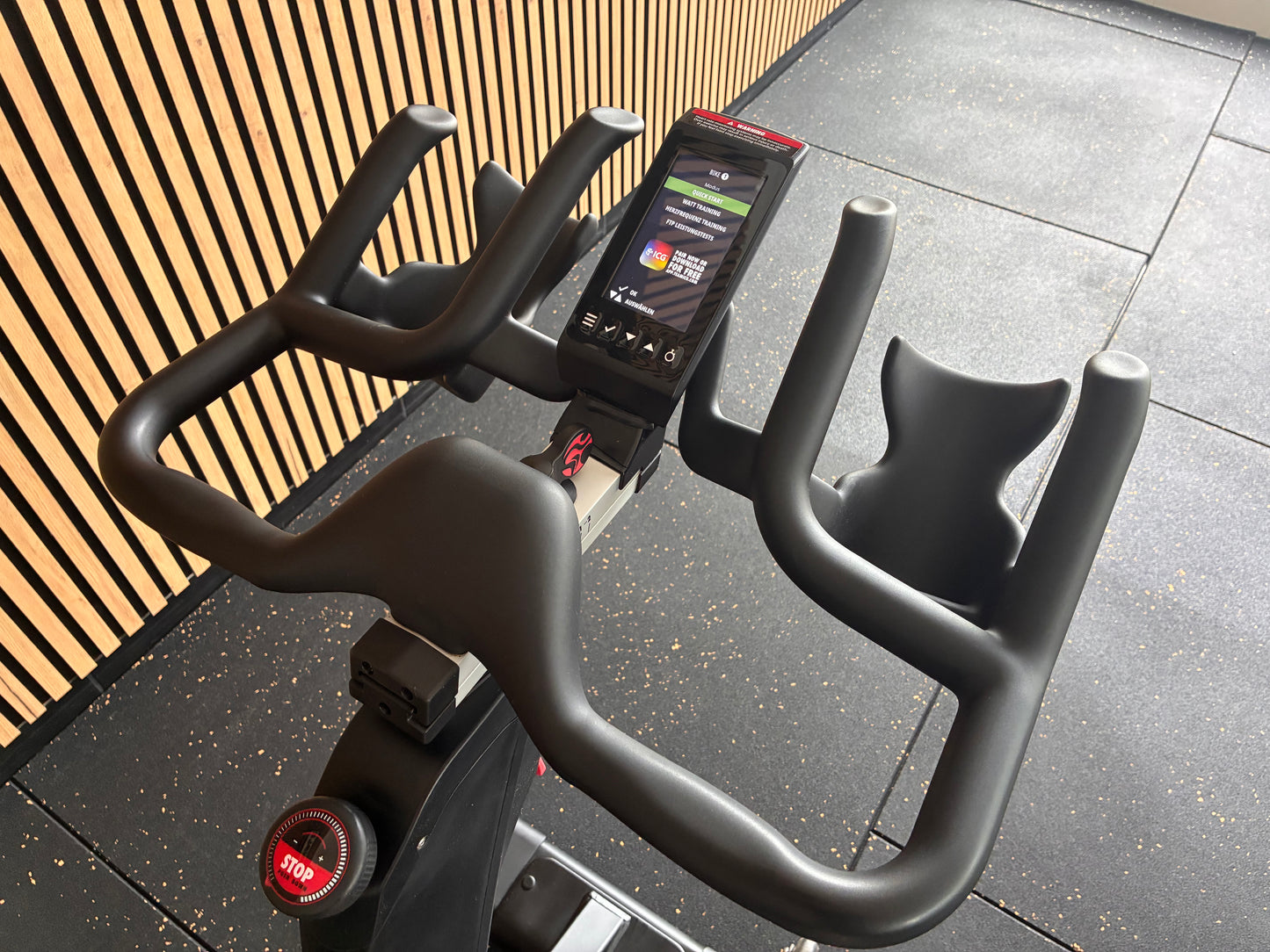 Bicicleta de ciclo indoor Life Fitness ICG IC7 (2017)