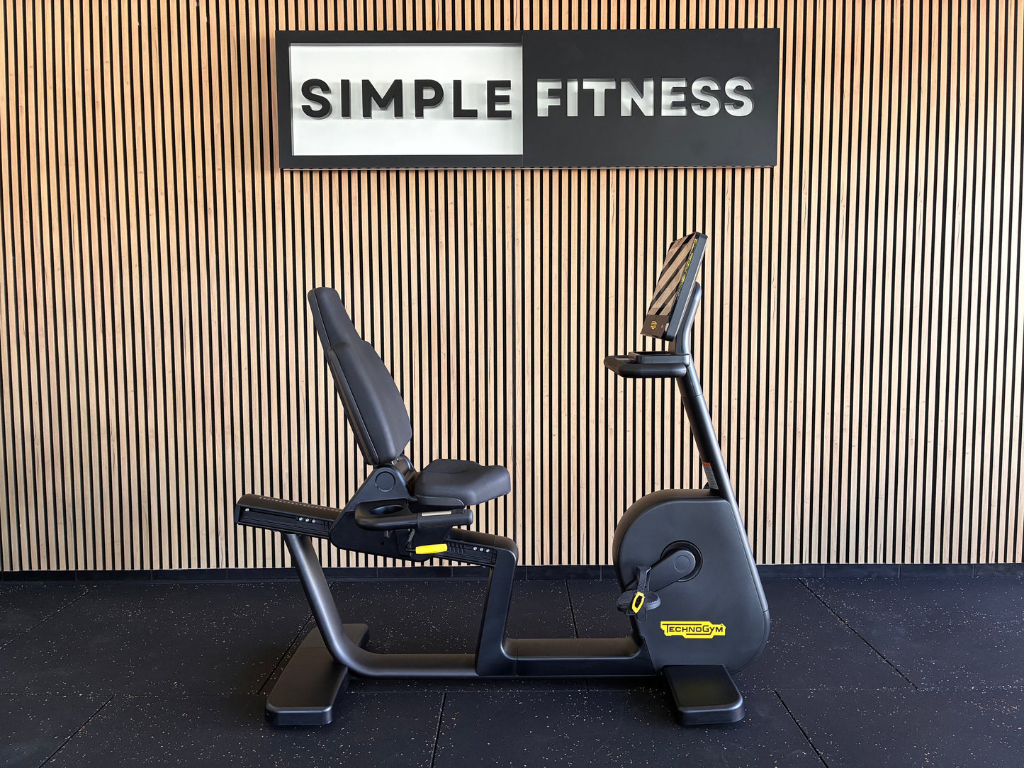 Technogym® Excite+ Live Recline 7000 16"