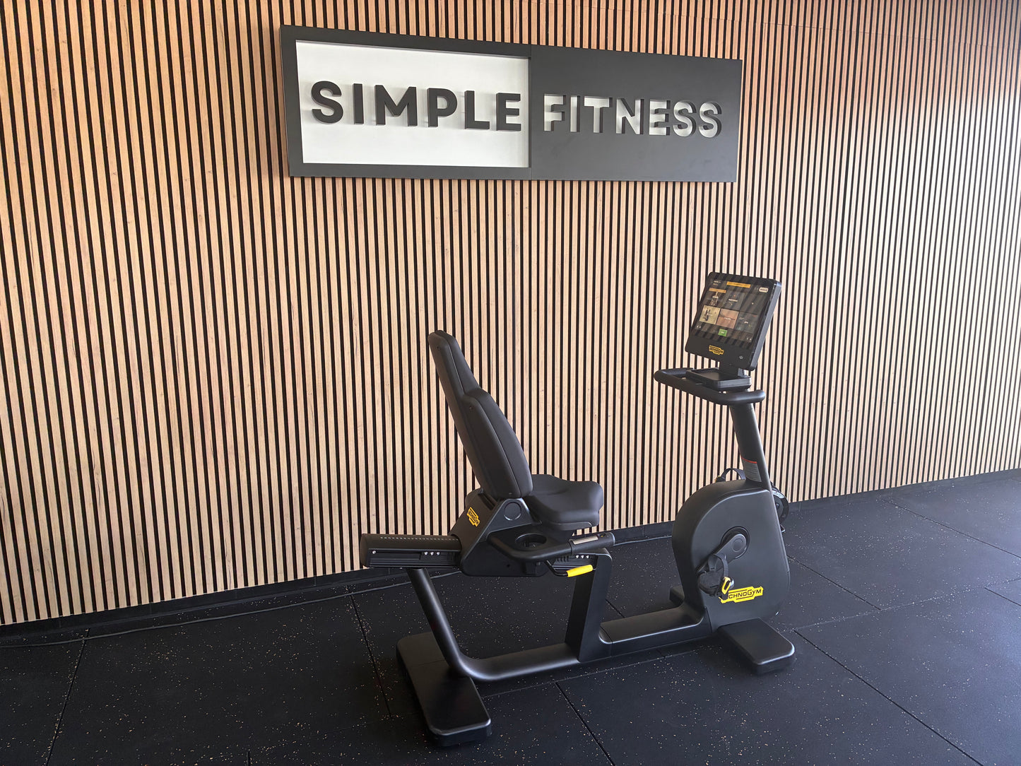 Technogym® Excite+ Live Recline 7000 16"