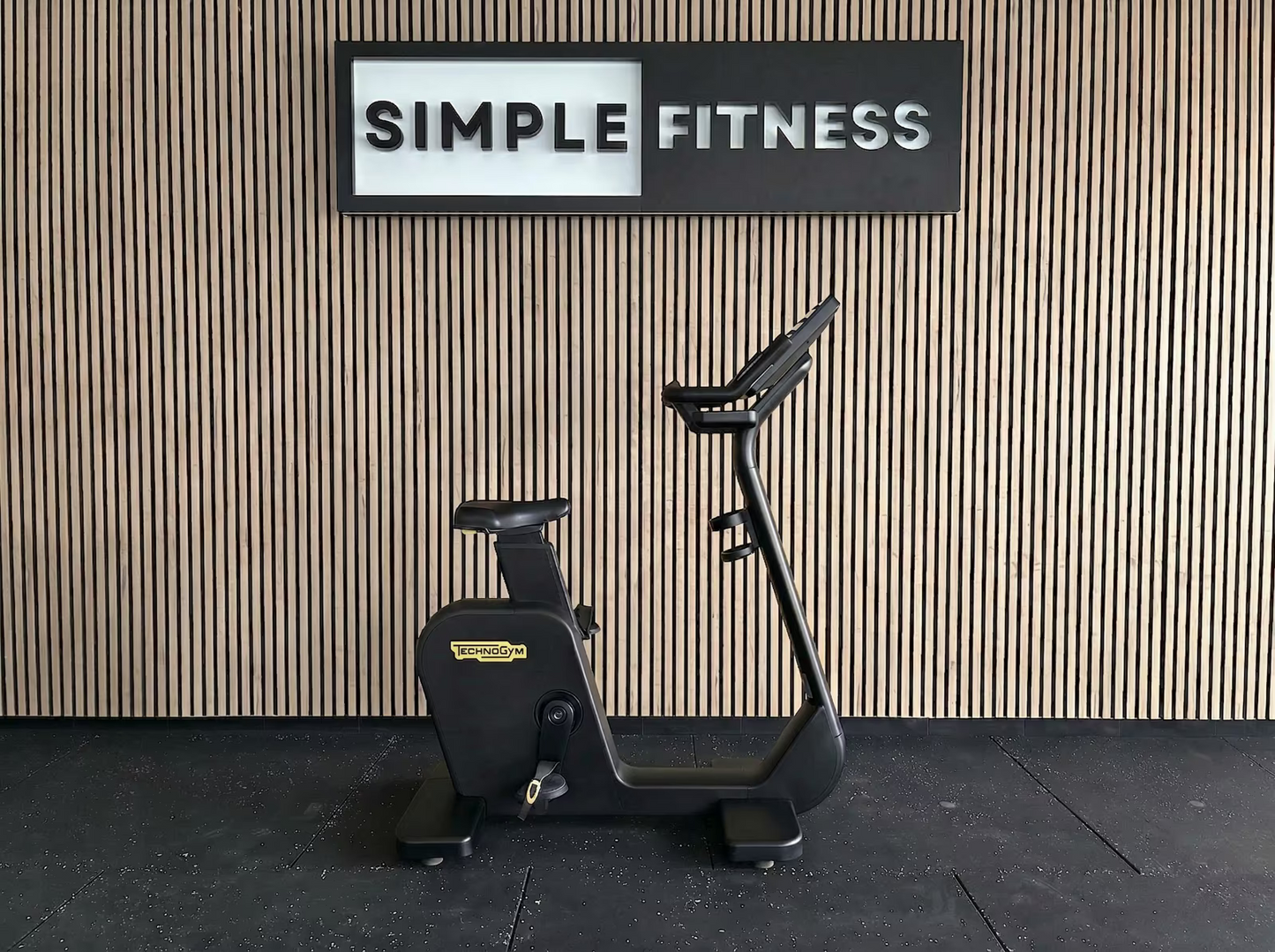 Technogym® Excite+ Live Bike 7000 16″