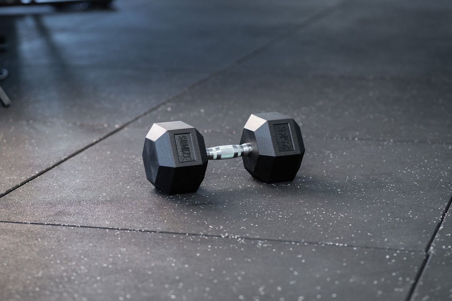 Hex Dumbbell - Hexagon Hanteln SQMIZE® HDBR gummiert, 2.5 - 40 kg www.simpleproducts.at 25 kg 