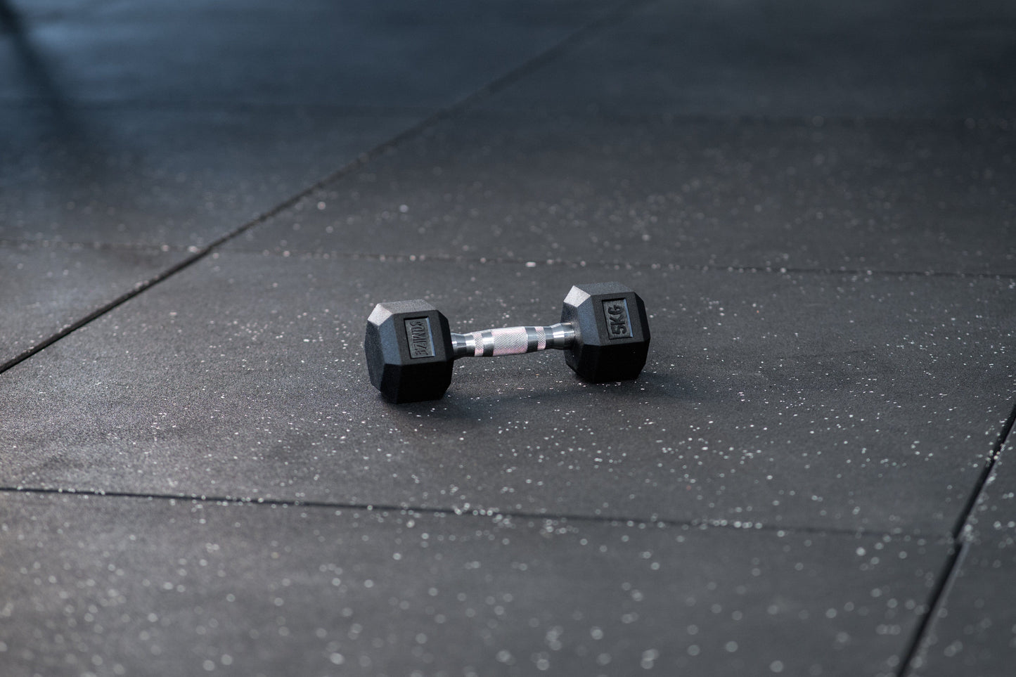Hex Dumbbell - Hexagon Hanteln SQMIZE® HDBR gummiert, 2.5 - 40 kg www.simpleproducts.at 5 kg 
