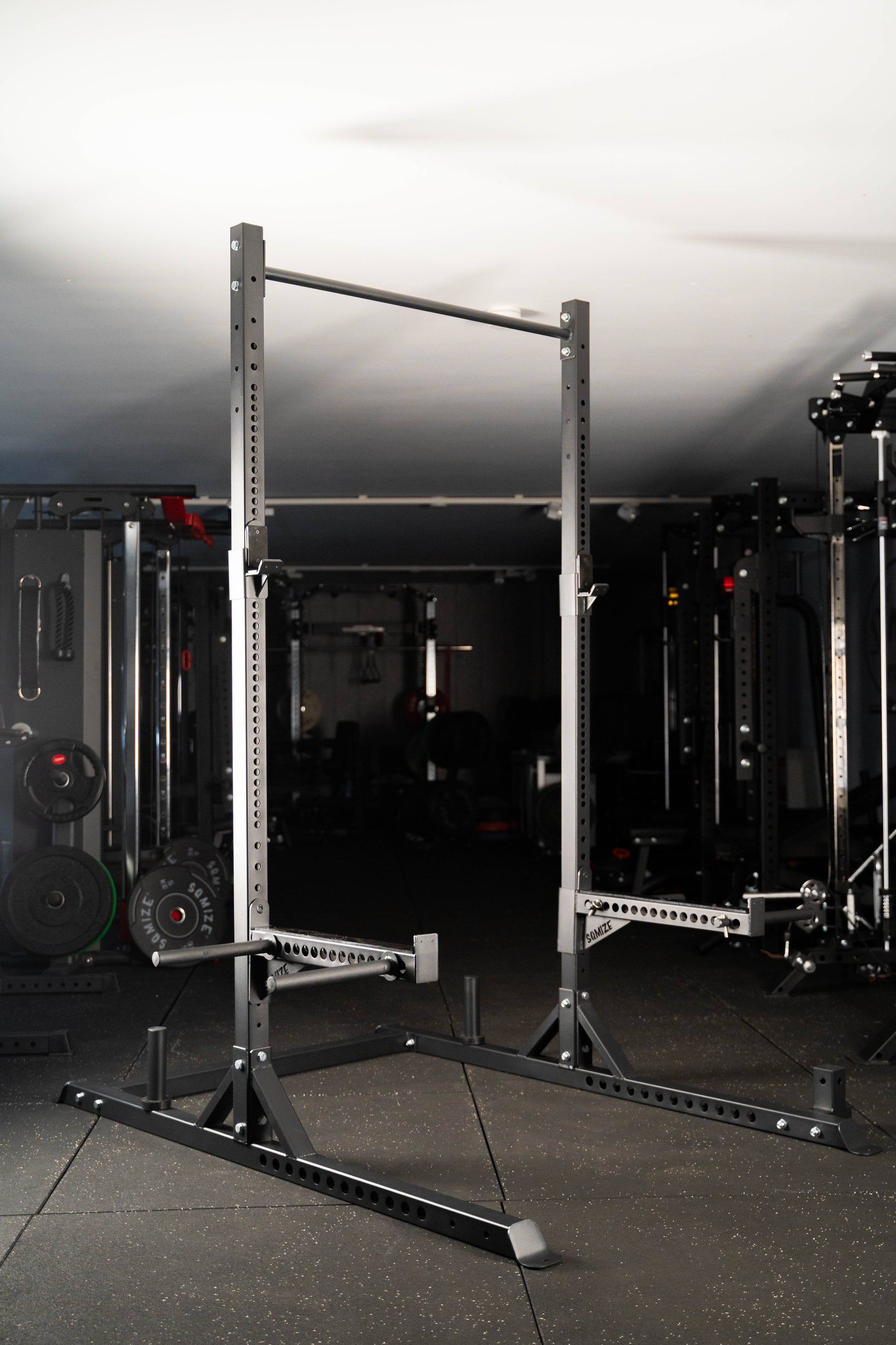 Profi Squat Rack SQMIZE® ELITE CLUB SQ, H 184 -225 cm www.simpleproducts.at SQ530 - 225 cm 